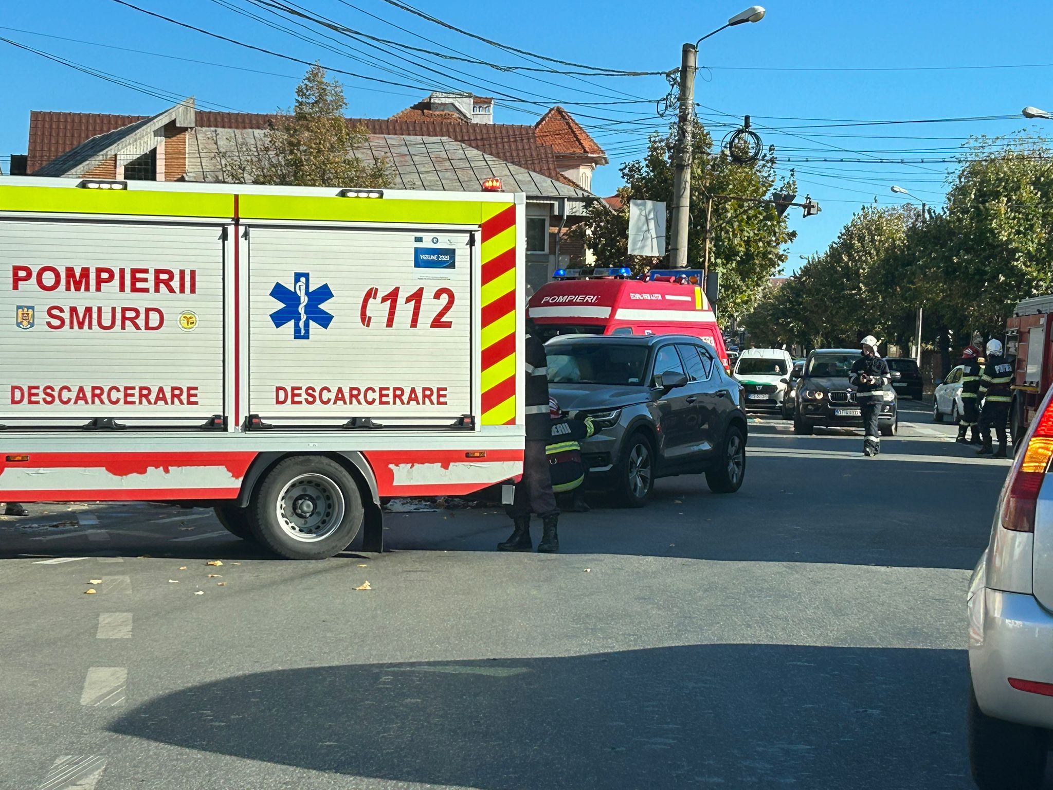 Accident în Slatina. Două autoturisme implicate (FOTO) Gazeta Nouă
